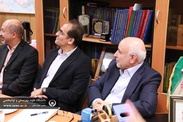 بازدید معاون وزیر بهداشت از مرکز ایرانوم